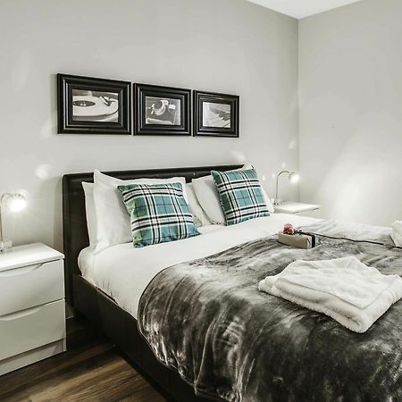 Approved Serviced Apartments Gorse Hill แมนเชสเตอร์ ภายนอก รูปภาพ
