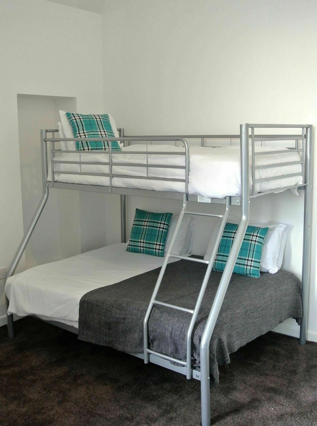 Approved Serviced Apartments Gorse Hill แมนเชสเตอร์ ภายนอก รูปภาพ